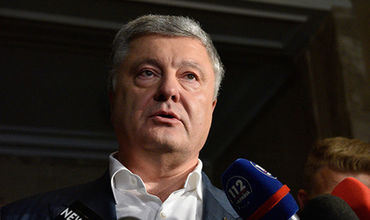 Порошенко поведал о «выстреле» Зеленского в спину украинской армии.