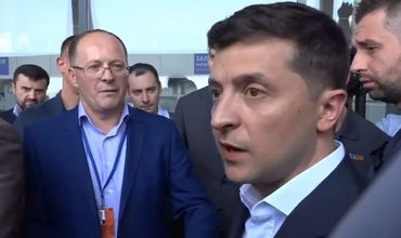 Зеленский в ходе своего визита в Николаев на повышенных тонах пообщался с директором аэропорта.