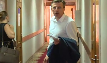 Градоначальник, приехавший в четверг на слушания в суд Буюкань, заявил, что &#34;кампания проводится сознательно&#34;.