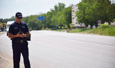 Служба InfoTrafic призывает водителей адаптировать скорость движения согласно предписаниям ПДД.