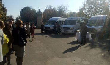 В Сороках купили три автобуса для перевозки учащихся.