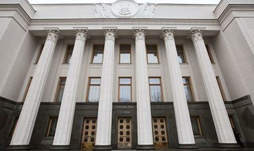 По словам депутата, Киев не способен выплачивать долг кредиторам, а МВФ ведет себя как "захватническая организация