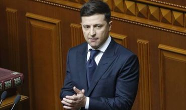 Стала известна зарплата Зеленского за день президентства.