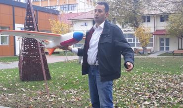 Румынский студент сконструировал дрон, который пролетел 260 км за 3 часа.