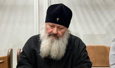 Наcтоятеля Киево-Печерской лавры отправили под домашний арест.