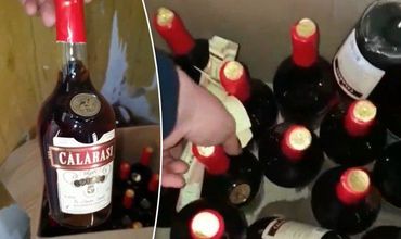 Полицейские изъяли около 200 литров контрафактного алкоголя, а также 500 фальшивых акцизных марок.