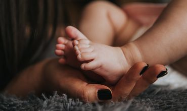Более 6000 женщин получили увеличенные пособия при рождении ребенка.