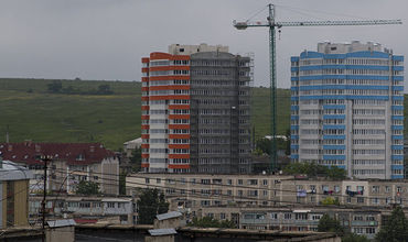 На государственное жилье также могут претендовать лица с ограниченными возможностями, которые по причине тяжелой болезни не могут работать, а также граждане, ухаживающие за несовершеннолетними лицами с тяжелой степенью ограничения возможностей.
