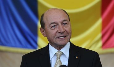 Бэсеску: Решение об унире должны принять парламенты стран, а не граждане