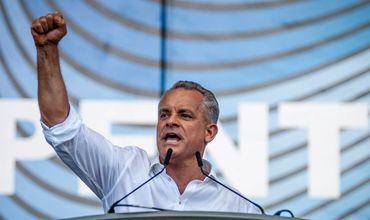 Лидер Демократической партии Владимир Плахотнюк покинул страну.