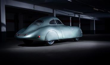 Sotheby's выставил на торги первый автомобиль Porsche Type 64 за $20 млн.