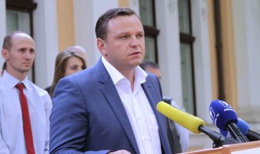 Лидер партии «Платформа Достоинство и Правда» Адрей Нэстасе.