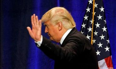 Российские хакеры завладели компрометирующей информацией на кандидата в президенты США Дональда Трампа.