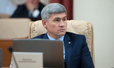 Жиздан прокомментировал инцидент с сотрудником МВД, предложившим подростку секс за деньги.