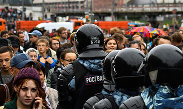 Кремль прокомментировал иски к организаторам митингов.