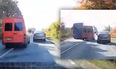 Молдавский водитель едва не устроил лобовое столкновение в Румынии.