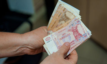 Каждый шестой работник в Молдове получает зарплату более 10 000 леев.