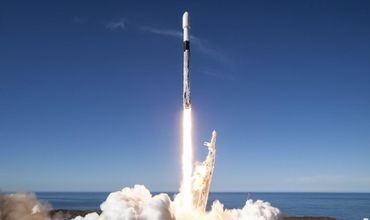 SpaceX запустила ракету Falcon 9.