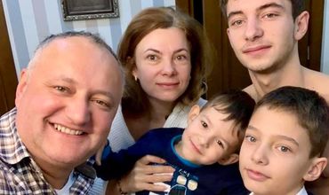 Додон: "Мы очень рассчитываем на поддержку каждого из вас".