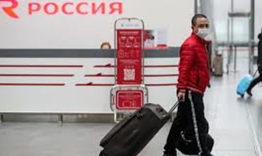Россия ослабила ограничения на въезд для иностранцев. Фото: rbc.ru.