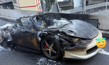 Японец 10 лет копил на Ferrari, но она сгорела через час после покупки.