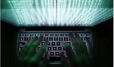 Хакеры требуют прекратить войну и ухода Яценюка в отставку.