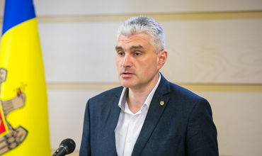 Слусарь: Нужно понять, кто стал "архитектором" банковского мошенничества.