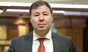 Депутат от Партии социалистов Богдан Цырдя.
