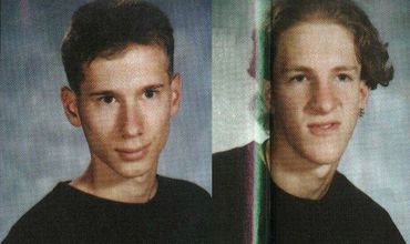 В 1999 году Эрик Харрис и Дилан Клиболд устроили стрельбу, в которой погибли 13 человек и еще 23 были ранены.