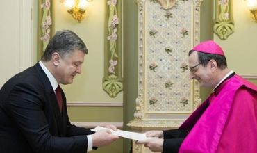 Украина проиграла на всех фронтах, считает Папский нунций.