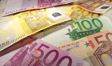 Житель столицы требовал 5700 евро за легализацию незаконной конструкции.