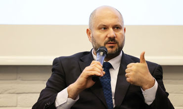 Парликов предлагает повысить НДС на электроэнергию и газ.