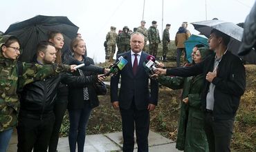 Напомним, последний министр обороны Анатолие Шалару ушел в отставку в декабре 2016 года.