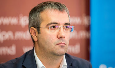 Депутат-демократ Серджиу Сырбу.