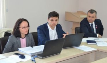 В заседании приняли участие представители Минфина, Минэкономики и инфраструктуры, ГНС, ТС, НБС, НБМ и НКСС.