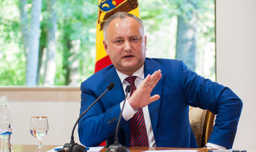 Додон заявил, что не подпишет ни один антироссийский закон и уверен в поддержке народа.
