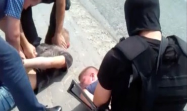 Им грозит уголовное наказание за кражу в особо крупных размерах - до десяти лет лишения свободы.