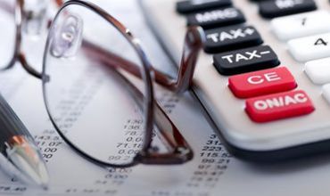 Половина заявленного дохода поступает от торговли.