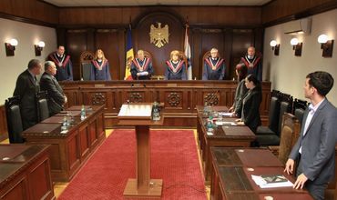 КС приостановил действие Закона о Республиканском стадионе.