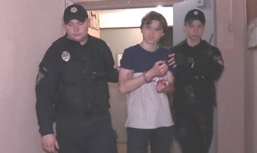 В Киеве 15-летний парень напал с ножом на мать и бабушку.