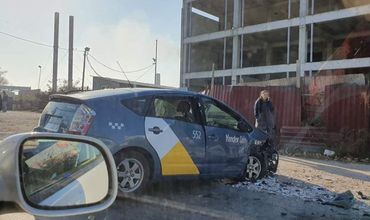 Трое взрослых и ребёнок пострадали в результате ДТП с участием такси.