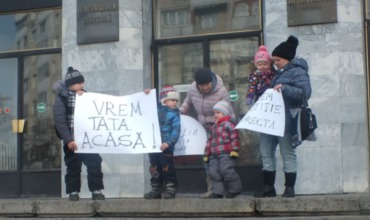 Женщина сообщила, что у нее нет работы и без мужа ей не справиться.
