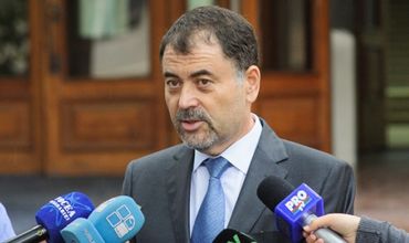 Министр обороны Анатолие Шалару.