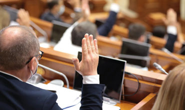 Парламент принял в первом чтении законопроект о создании центра &#34;Патриот&#34;. Фото: Point.md