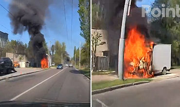 В Кишиневе загорелся микроавтобус.