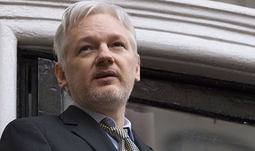 Лондонский суд оставил в силе ордер на арест Ассанжа.