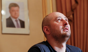 Эдвард Лукас (Edward Lucas): Фортели вроде инсценированных убийств вряд ли помогут Украине.