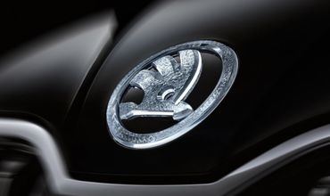 Обновленный Skoda Superb показали на видео.