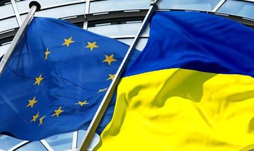 Депутат добавил, что ЕС не даёт возможности создавать на Украине высокотехнологичные отрасли.