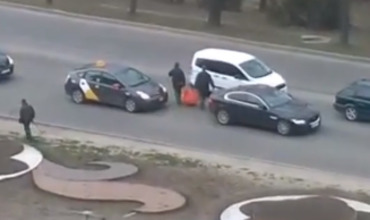 Сотрудники предприятия "Spatii Verzi" замечены за выбросом мусора в речку Бык.
